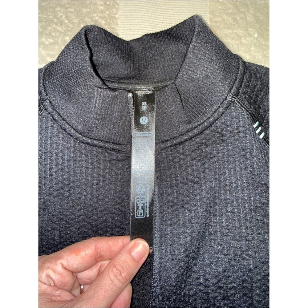 NWT‎ Lululemon Engineered Warmth Half Zip size XS - Picture 5 of 6